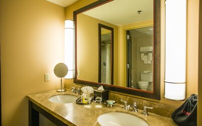 Overton Hotel and Conference Center