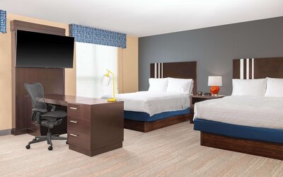 Hampton Inn & Suites Madison / Downtown