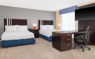 Hampton Inn & Suites Madison / Downtown