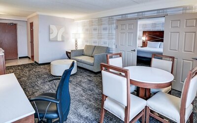 DoubleTree by Hilton Madison Downtown
