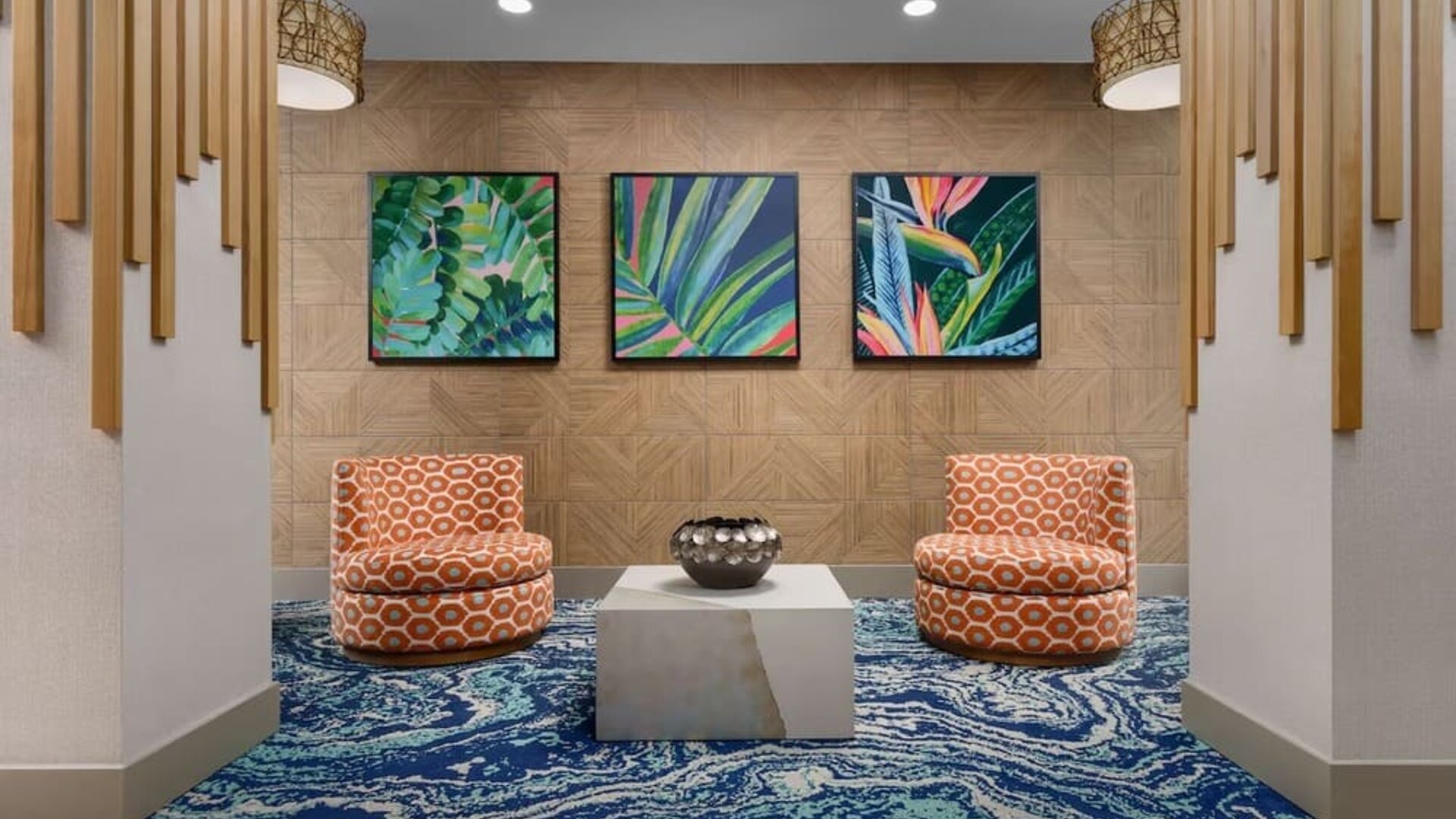 Lobby seating at Hyatt Place Orlando I-Drive.