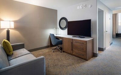 DoubleTree by Hilton Madison East