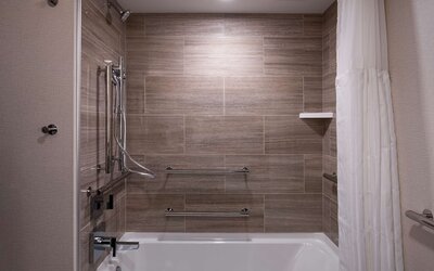 DoubleTree by Hilton Madison East