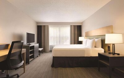 Country Inn & Suites by Radisson, Madison Southwest, WI