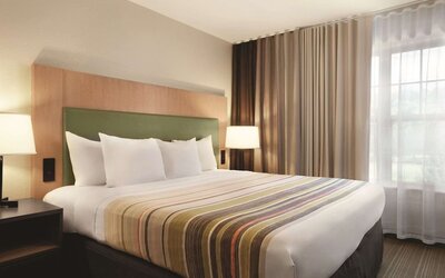 Country Inn & Suites by Radisson, Madison Southwest, WI