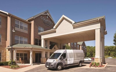Country Inn & Suites by Radisson, Madison Southwest, WI
