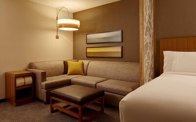 Hyatt Place Madison / Verona