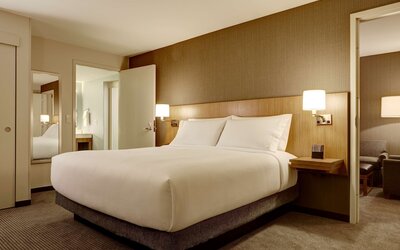 Hyatt Place Madison / Verona