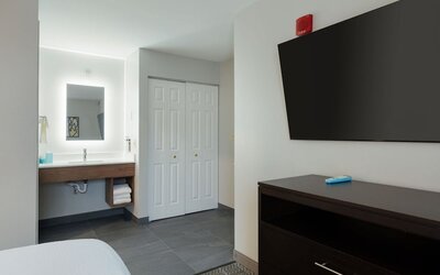 Staybridge Suites Madison East by IHG