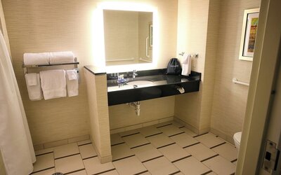 Fairfield Inn & Suites by Marriott Madison Verona