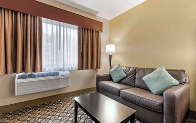 Best Western Plus InnTowner Madison