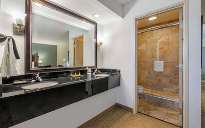 Best Western Plus InnTowner Madison