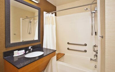 Fairfield Inn & Suites by Marriott Madison West/Middleton
