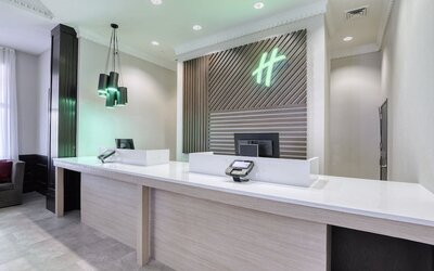 Holiday Inn Hotel & Suites Madison West - Middleton by IHG