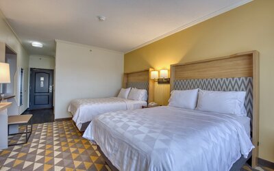 Holiday Inn Hotel & Suites Madison West - Middleton by IHG