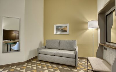 Holiday Inn Hotel & Suites Madison West - Middleton by IHG