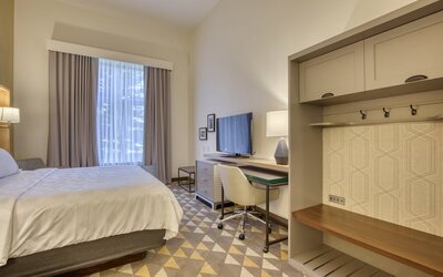 Holiday Inn Hotel & Suites Madison West - Middleton by IHG