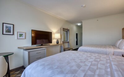 Holiday Inn Hotel & Suites Madison West - Middleton by IHG