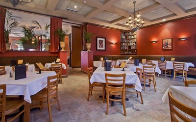 Holiday Inn Hotel & Suites Madison West - Middleton by IHG