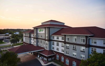 Holiday Inn Hotel & Suites Madison West - Middleton by IHG