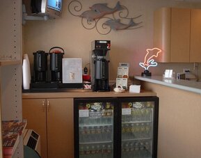 Snack bar available in the lobby at Bay Breeze Motel.