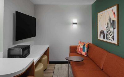 Embassy Suites By Hilton Madison Downtown