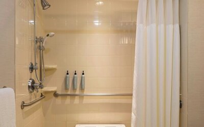 Courtyard by Marriott Madison West Middleton