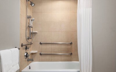 Courtyard by Marriott Madison West Middleton
