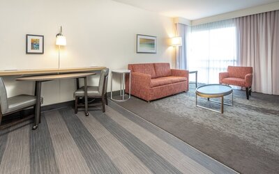 Holiday Inn & Suites Memphis - Wolfchase Galleria​ by IHG