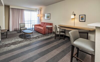 Holiday Inn & Suites Memphis - Wolfchase Galleria​ by IHG
