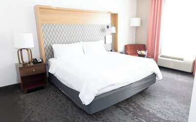 Holiday Inn & Suites Memphis - Wolfchase Galleria​ by IHG