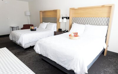 Holiday Inn & Suites Memphis - Wolfchase Galleria​ by IHG