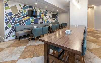 Holiday Inn & Suites Memphis - Wolfchase Galleria​ by IHG