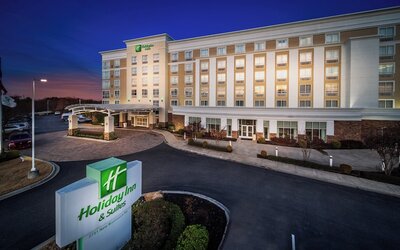 Holiday Inn & Suites Memphis - Wolfchase Galleria​ by IHG