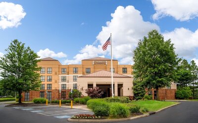 Staybridge Suites Memphis - Poplar Ave East by IHG