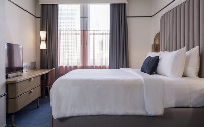 Hu. Hotel