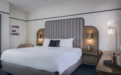 Hu. Hotel