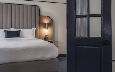 Hu. Hotel