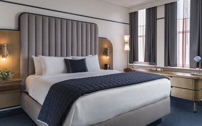 Hu. Hotel