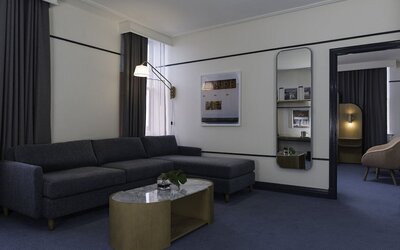 Hu. Hotel