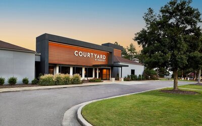 Courtyard by Marriott Memphis East/Park Avenue