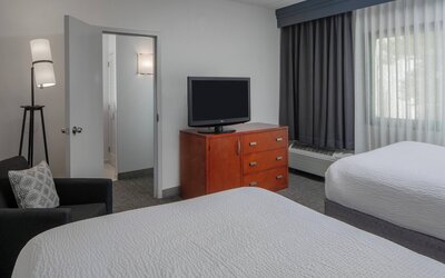 Courtyard by Marriott Memphis East/Park Avenue
