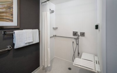 Courtyard by Marriott Memphis East/Park Avenue