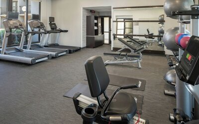 Courtyard by Marriott Memphis East/Park Avenue
