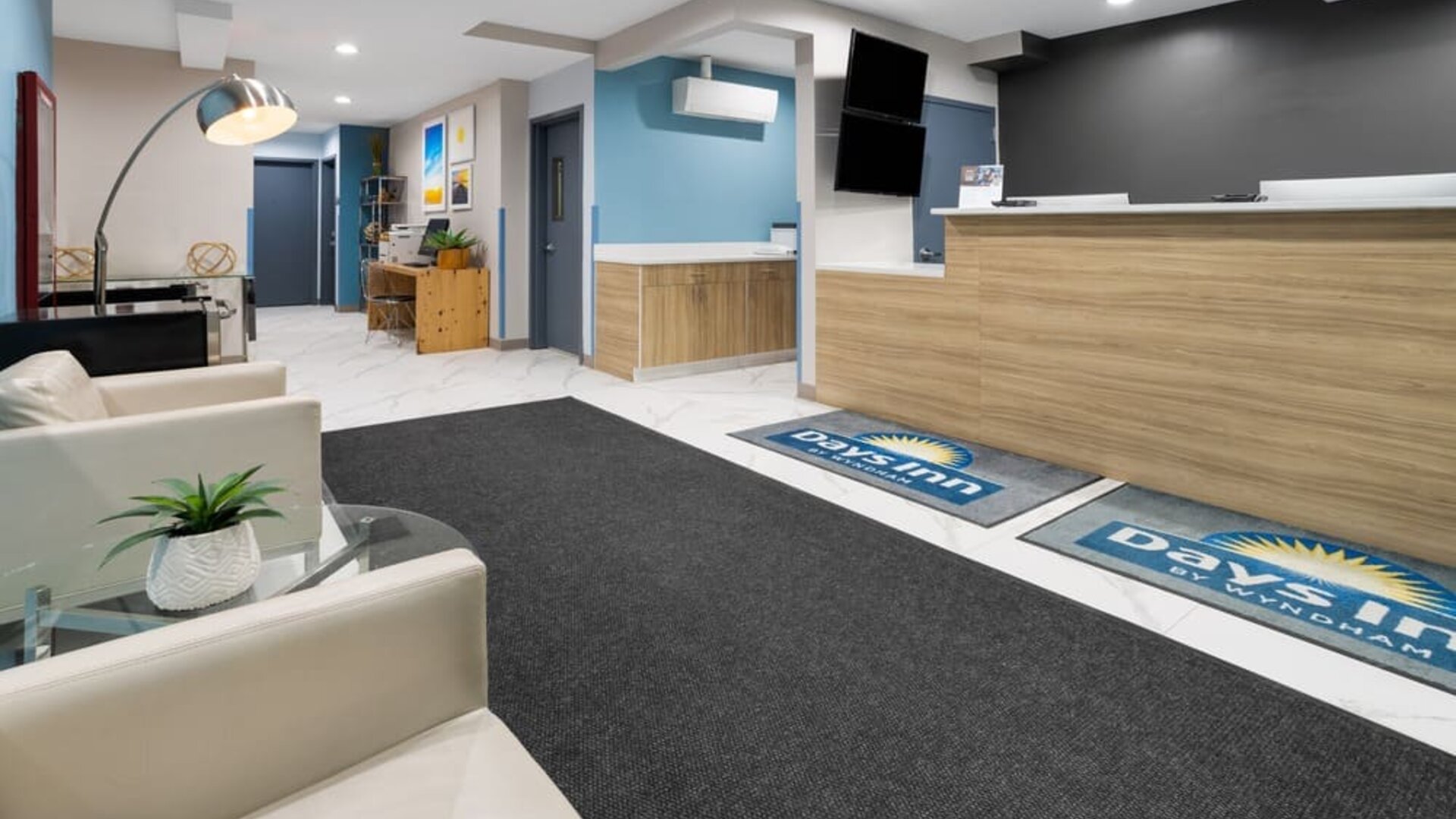 Hotel lobby and lounge at Days Inn By Wyndham Staten Island.