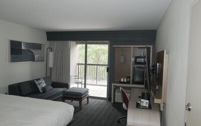 Courtyard by Marriott Memphis East/Bill Morris Parkway