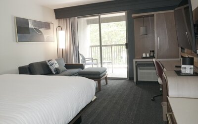 Courtyard by Marriott Memphis East/Bill Morris Parkway