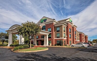 Holiday Inn Express Hotel & Suites Memphis Southwind by IHG