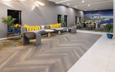 La Quinta Inn & Suites by Wyndham Memphis I-240