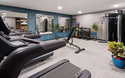 La Quinta Inn & Suites by Wyndham Memphis I-240